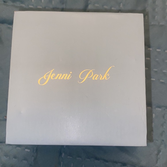 Jenni Park Earring Set - Picture 3 of 4